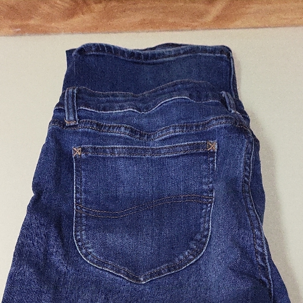 Lee Women's Straight Leg Jeans in Deep Blue